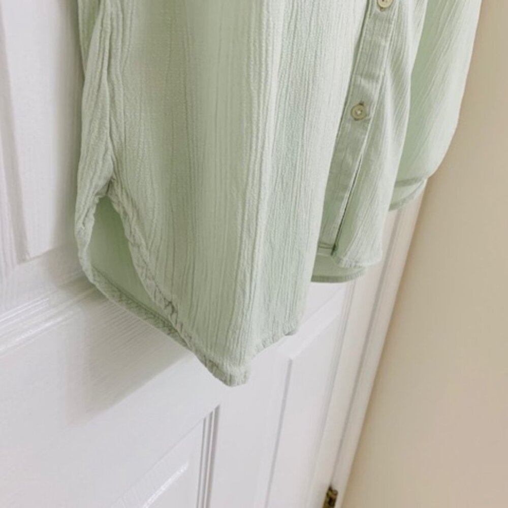 LOFT V-neck blouse - Picture 4 of 8